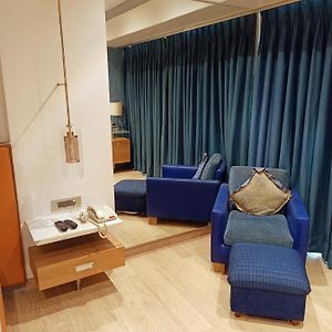 Executive Twin Room on Restaurant Food Al-a-carte order